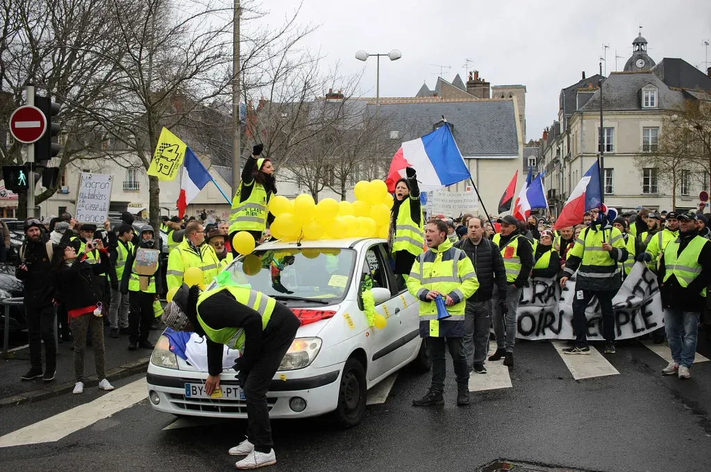 Manifestation des Gilets Jaunes à Tours