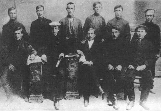 1909._Группа_анархистов_Гуляйполя-1.jpg