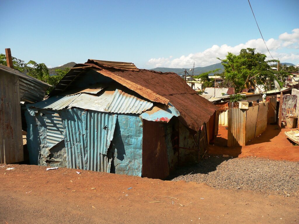 Cases_en_tole_-_panoramio-1024x768.jpg
