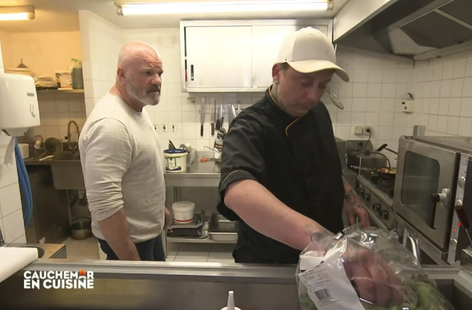 Furieux-contre-un-restaurateur-Philippe-Etchebest-claque-la-porte-de-Cauchemar-en-cuisine-Ce-mec-n-en-a-rien-a-secouer.png