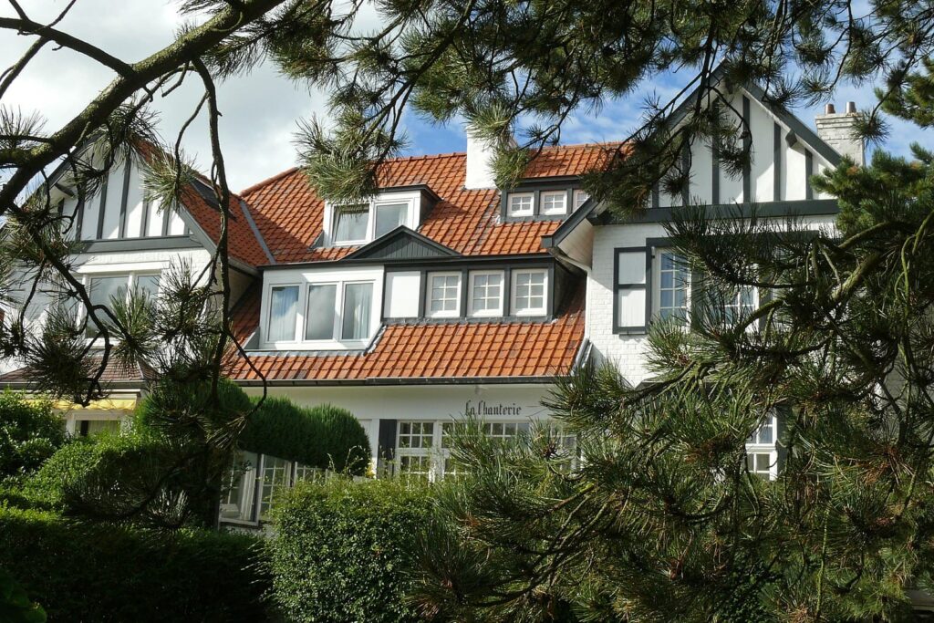 Jean_de_Nivelles_La_Chanterie__gekoppelde_villa_Fochlaan_1113_Zoute_Knokke-Heist-1024x683.jpg